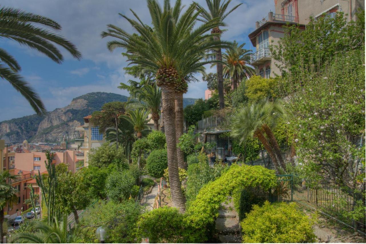 Hotel Deutsche Familien Finale Ligure Buitenkant foto