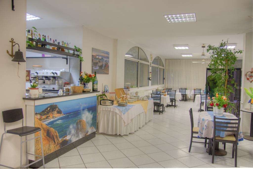 Hotel Deutsche Familien Finale Ligure Buitenkant foto