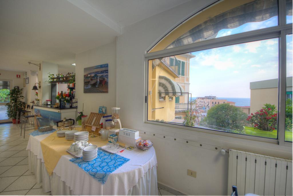 Hotel Deutsche Familien Finale Ligure Buitenkant foto