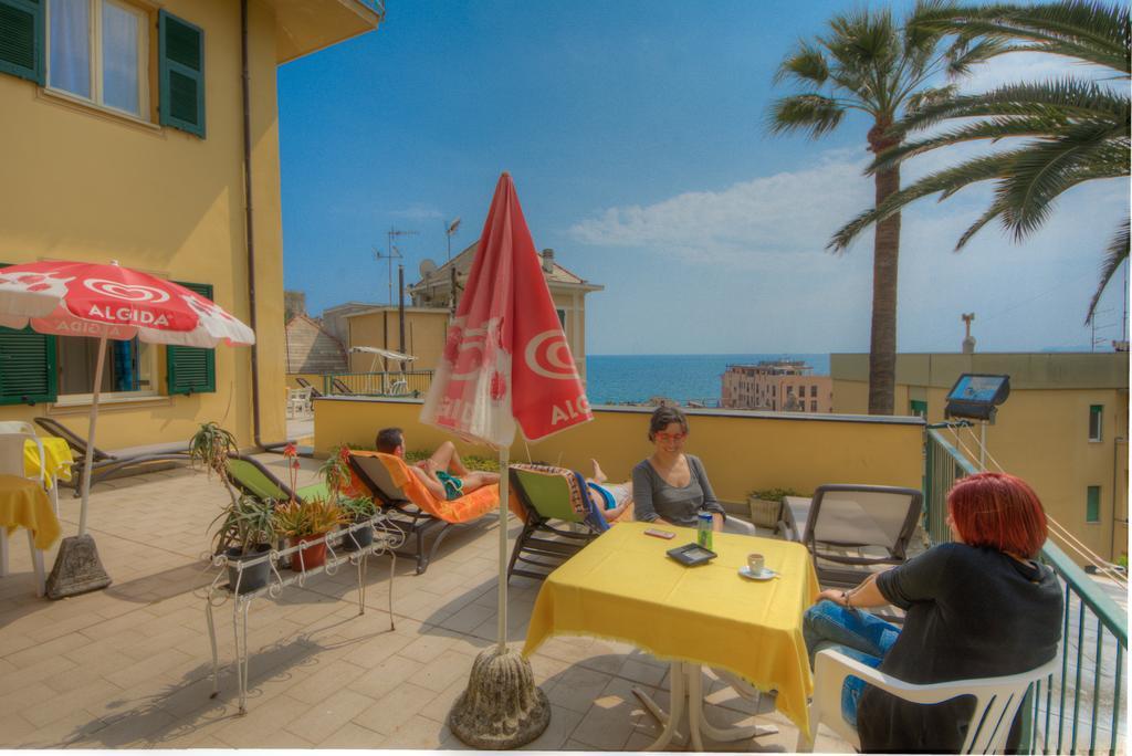 Hotel Deutsche Familien Finale Ligure Buitenkant foto