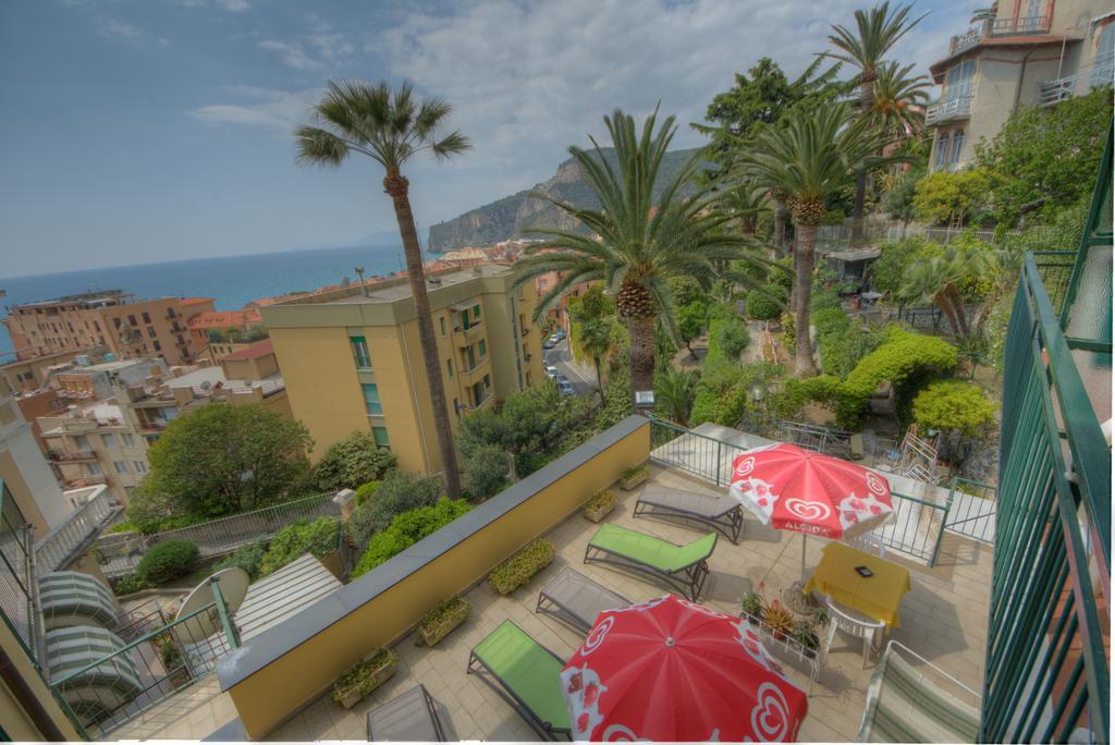Hotel Deutsche Familien Finale Ligure Buitenkant foto
