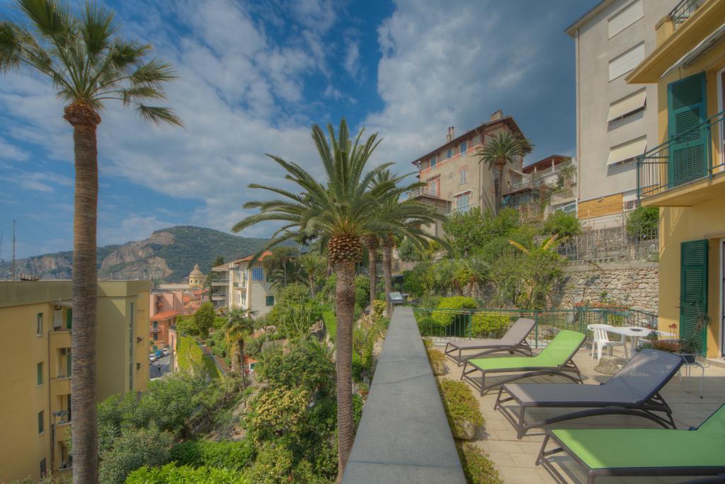 Hotel Deutsche Familien Finale Ligure Buitenkant foto