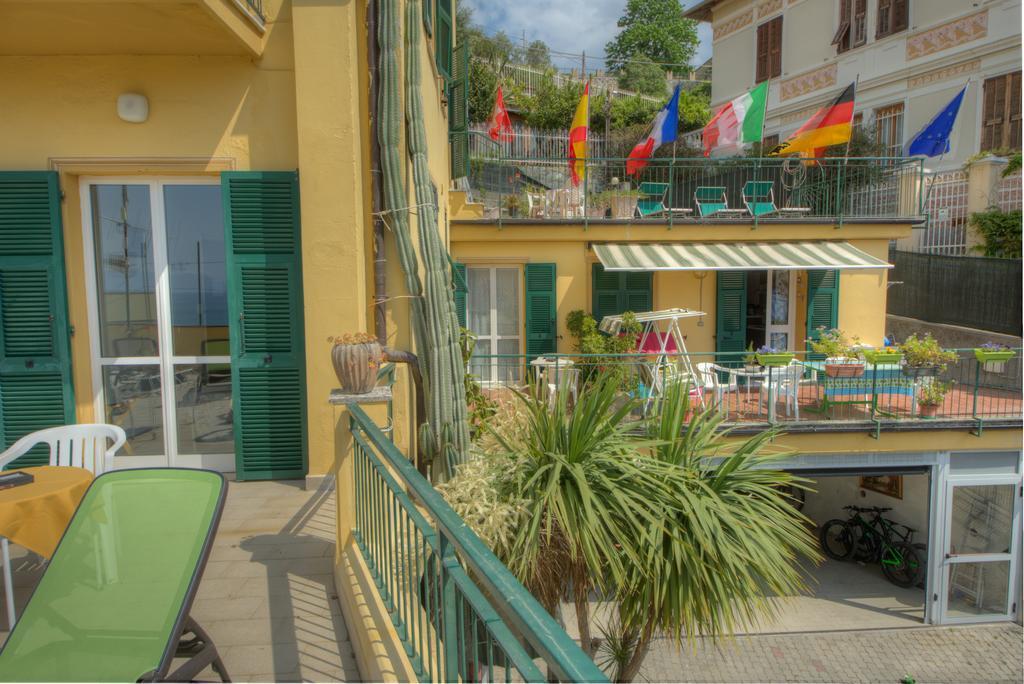 Hotel Deutsche Familien Finale Ligure Buitenkant foto